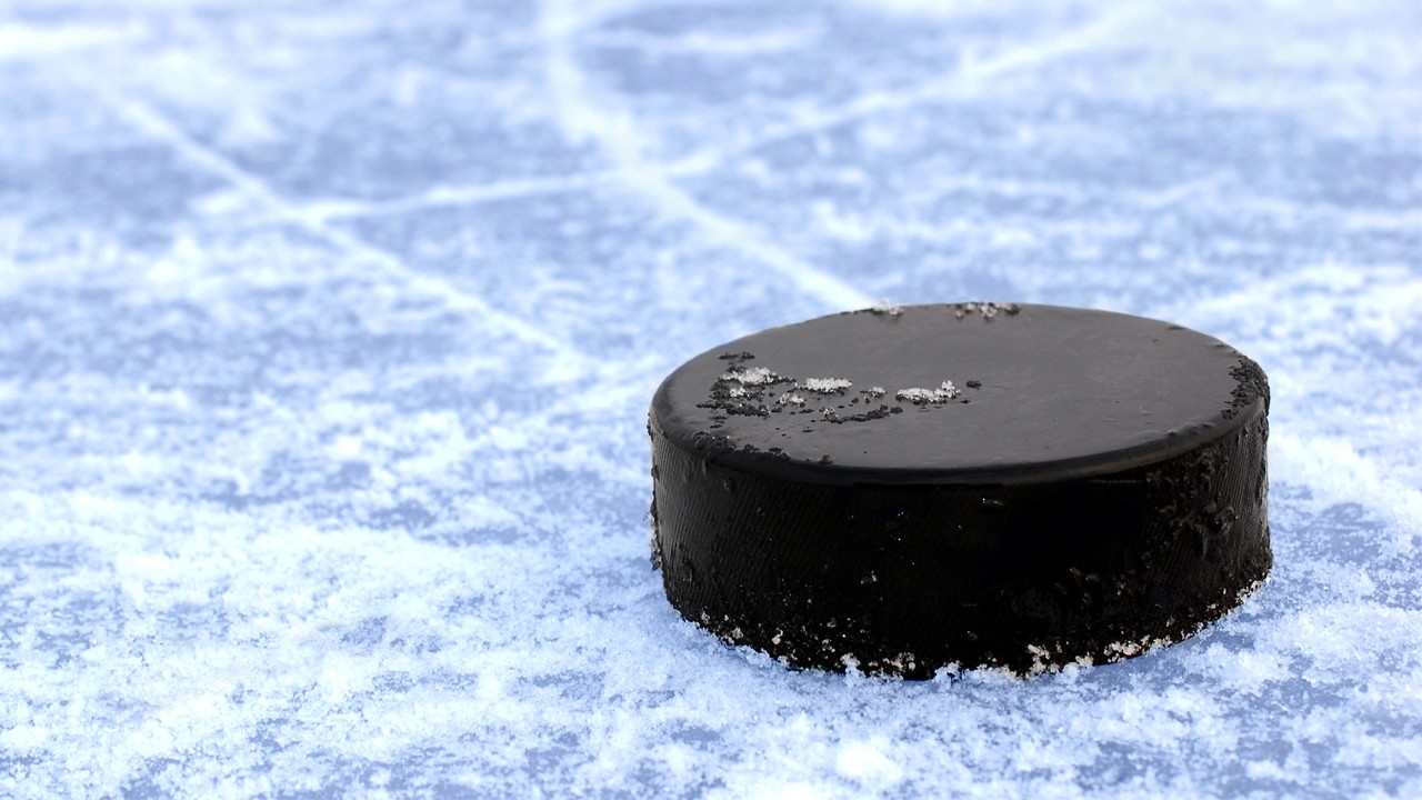 Découvrez Quelle est la vitesse d’un palet de hockey: Incroyable mais vrai!